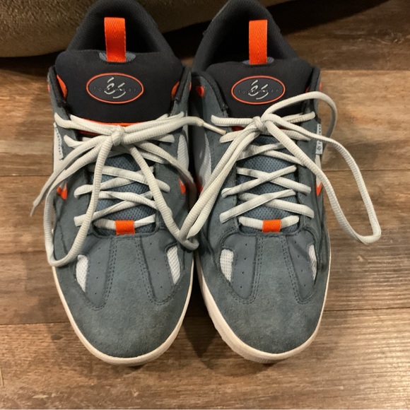 Men's ‘ES Quattro skateboarding shoes - Picture 2 of 10